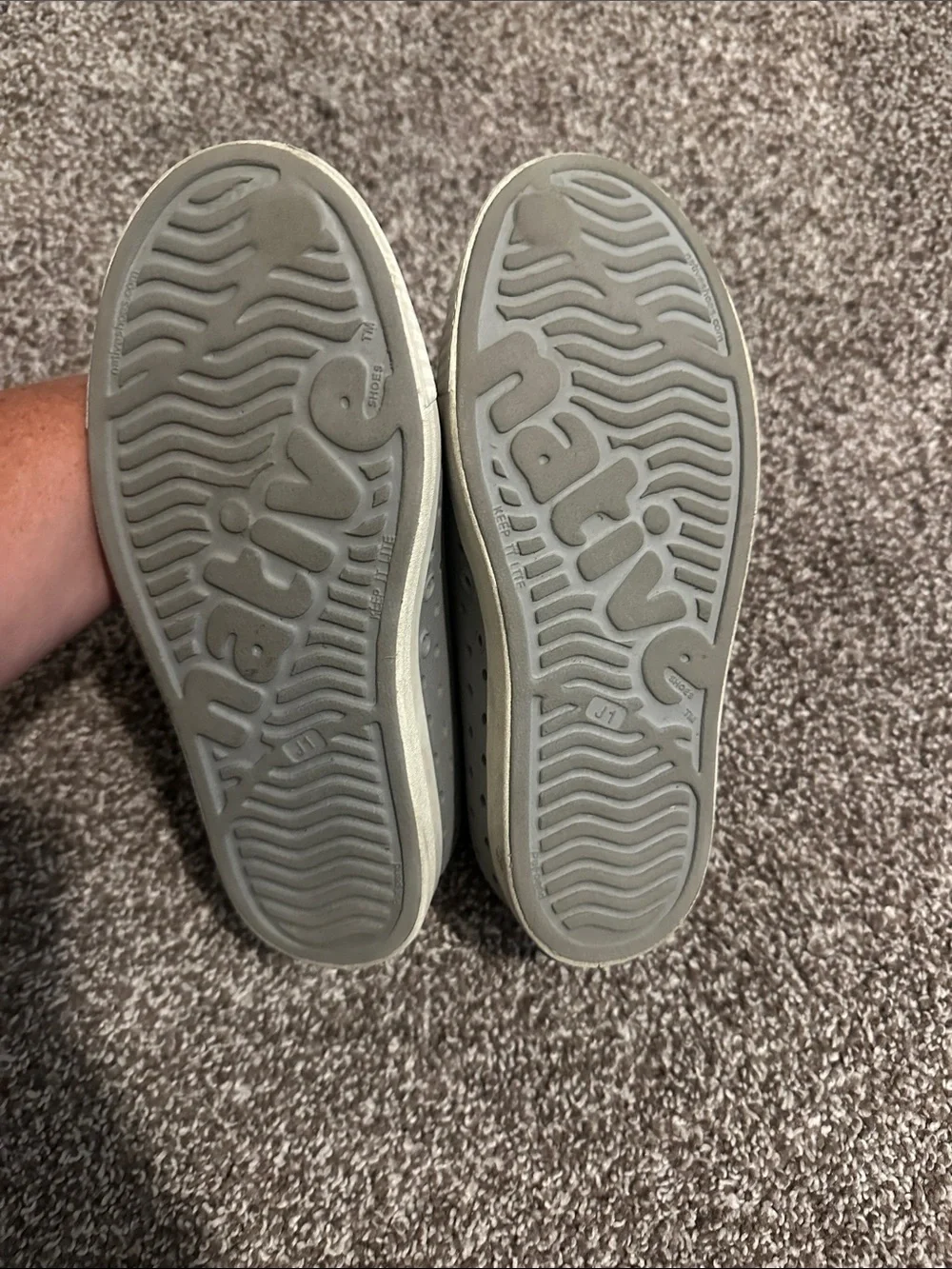 Native casual slip